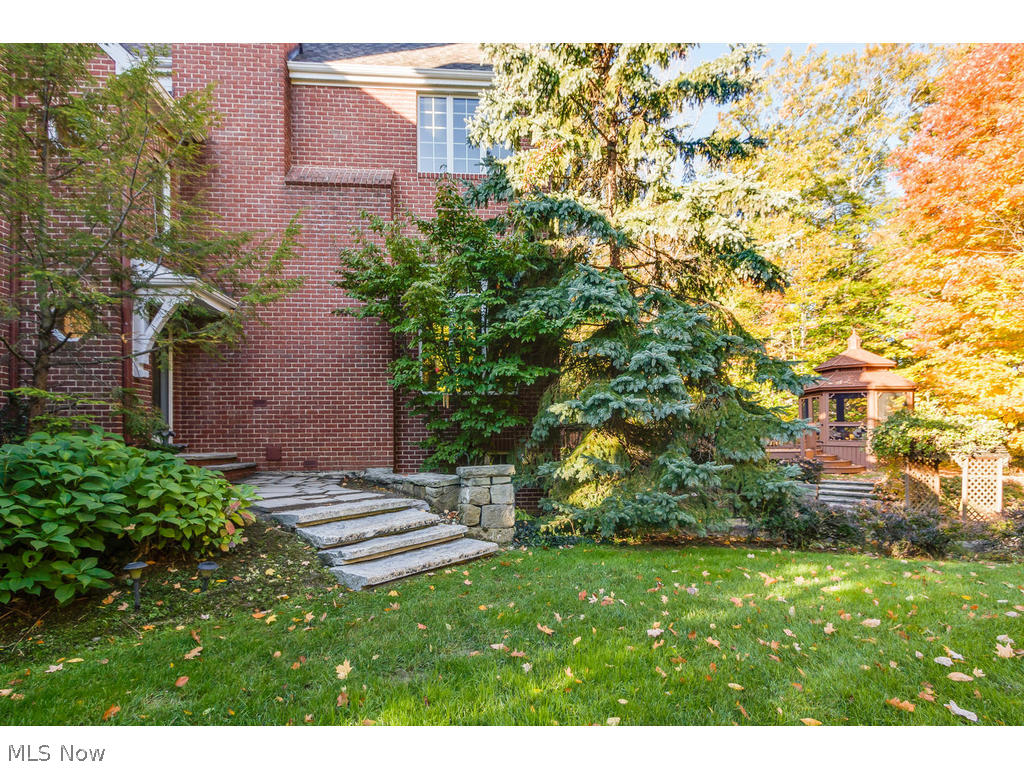 Deer Run Oval - Residential