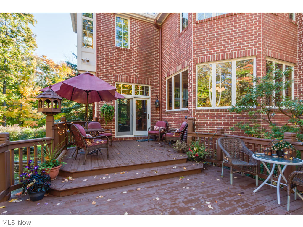 Deer Run Oval - Residential