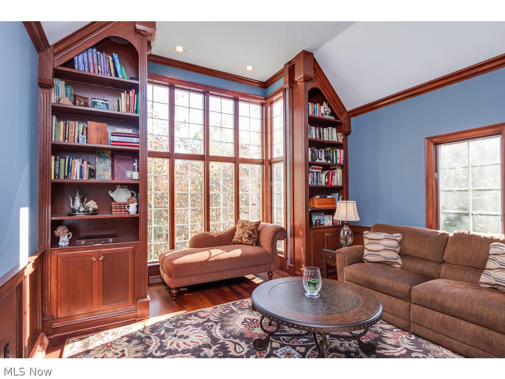 Deer Run Oval - Residential