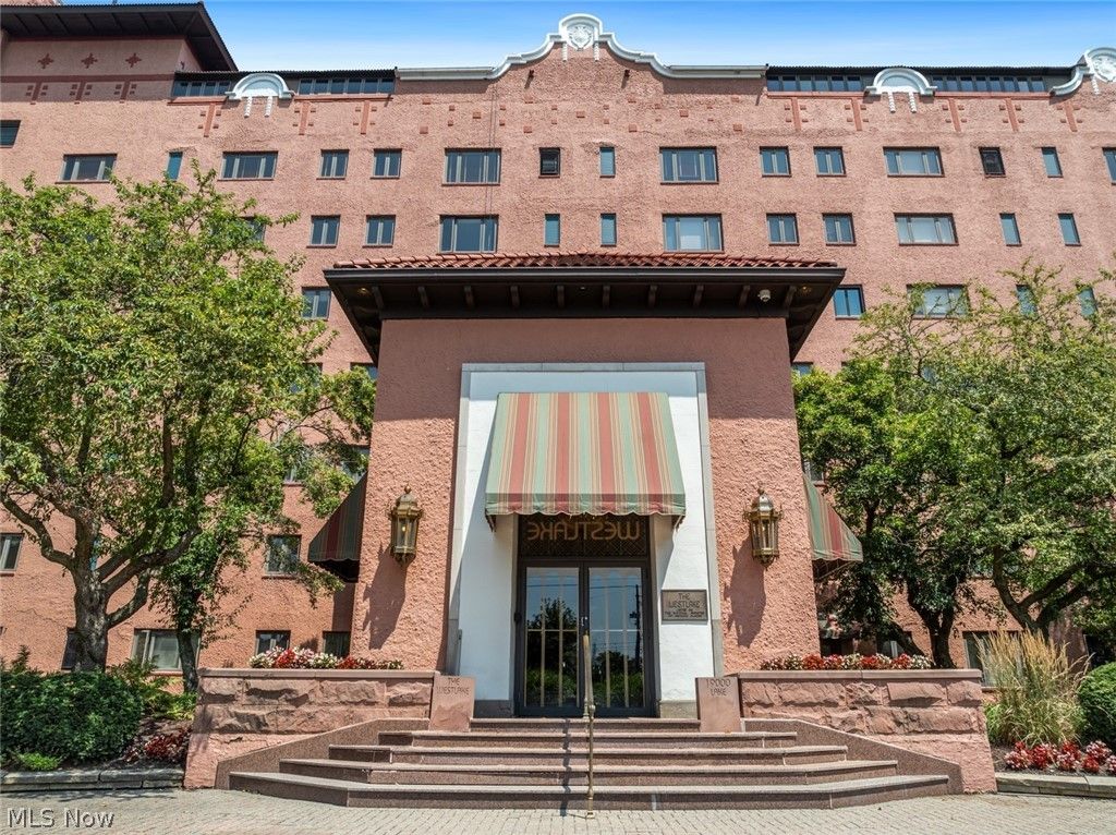 Photo of 19000 Lake Road #5408, Rocky River, OH 44116 (MLS # 5185552)