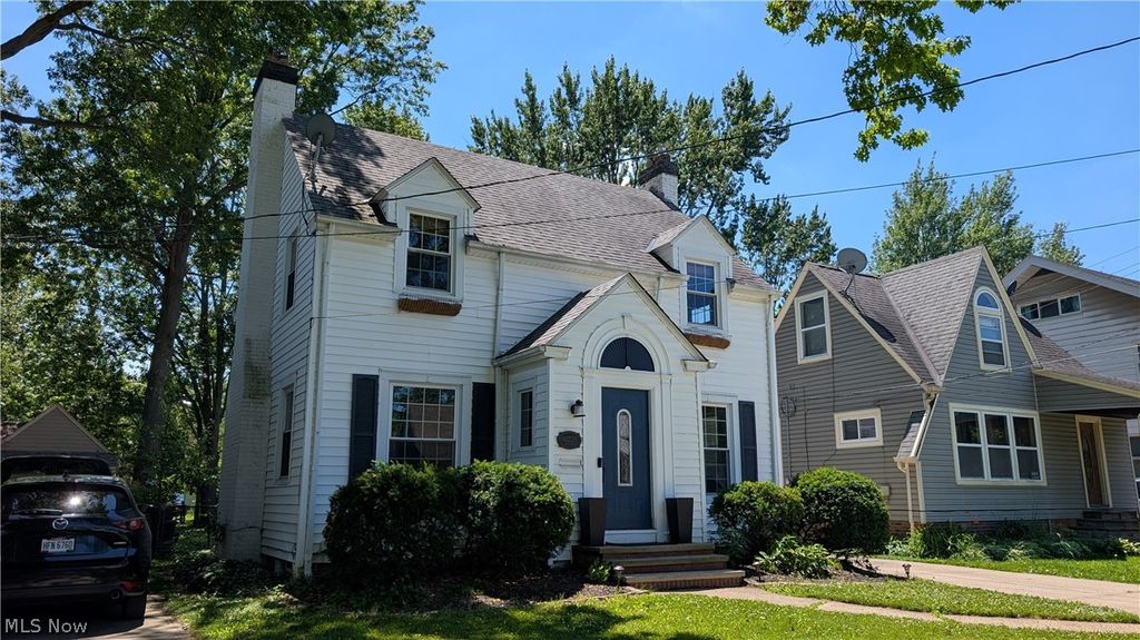 Photo of 16725 Bradgate Avenue, Cleveland, OH 44111 (MLS # 5219067)