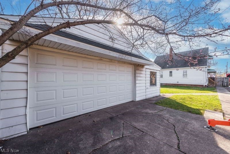 Ridgeview Manor - Residential