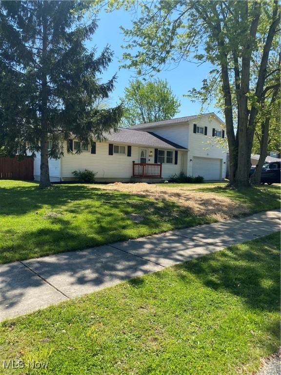 805 Roberts Street, Sheffield Lake, Ohio image 1