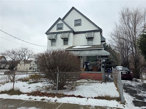 1661 E 93rd Street Cleveland OH 44106