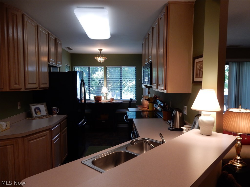 Enclave/Rosemont Rdg Condo - Residential