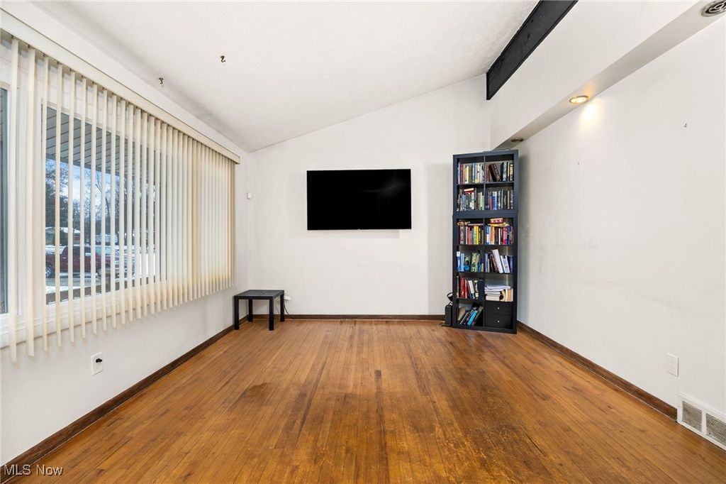 Photo of 1035 Skyland Drive, Macedonia, OH 44056 (MLS # 5177969)