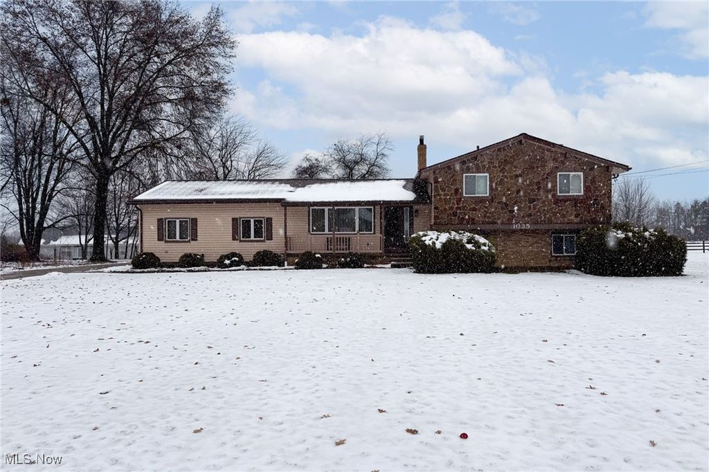 Photo of 1035 Skyland Drive, Macedonia, OH 44056 (MLS # 5177969)