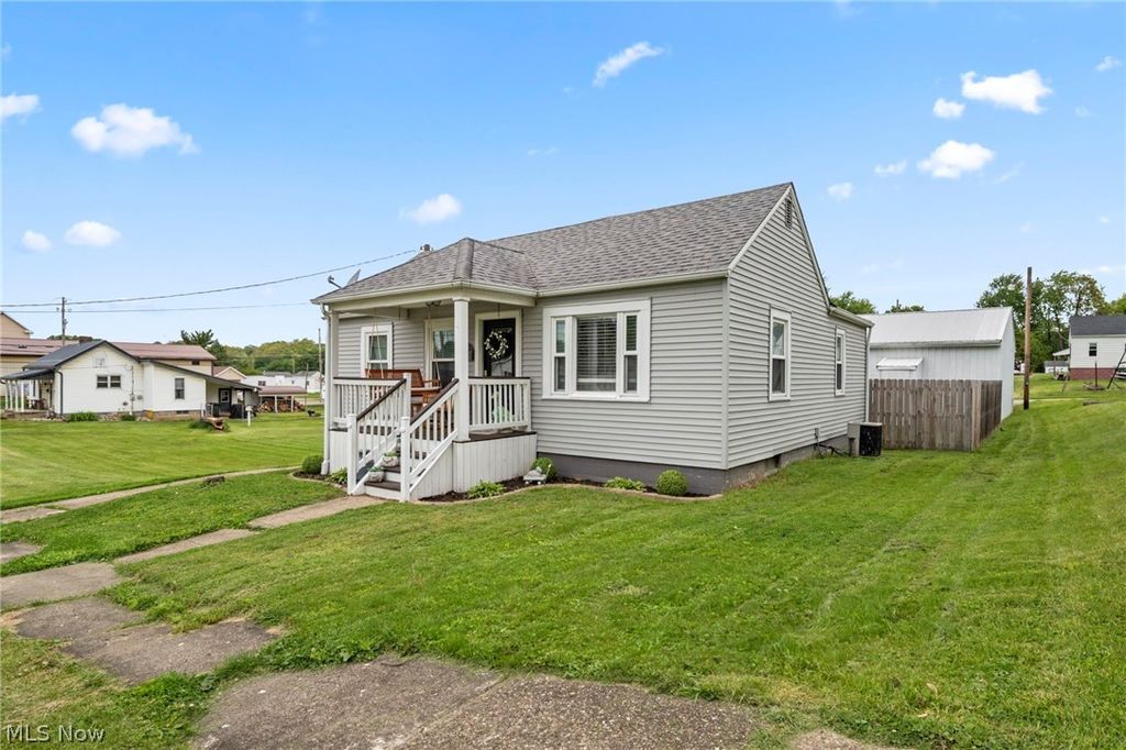 Photo of 97 E Main Street, Zanesville, OH 43701 (MLS # 5208697)