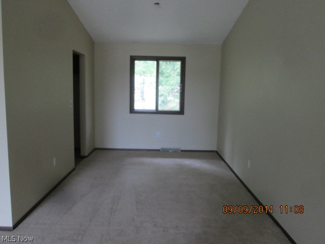 New Boston Knolls - Residential