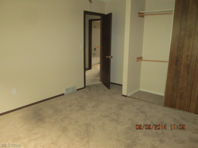 New Boston Knolls - Residential