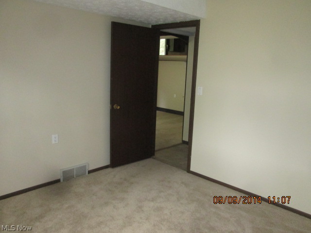 New Boston Knolls - Residential