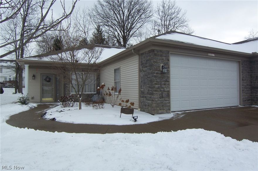 Wonderful ranch condo with open floor plan! Great room, kitchen with bar, dining room and sun room/office! This unit is a 2 unit, unlike majority quad units! First floor laundry, gas fireplace and 2+ attached garage! Master has large walk in closet and master bath! All appliances! Nice, quiet back view!