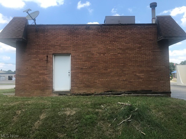 Lakeview Terrace - Commercial Sale