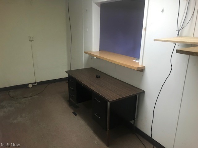 Lakeview Terrace - Commercial Sale