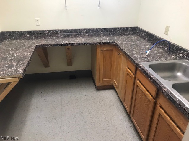 Lakeview Terrace - Commercial Sale