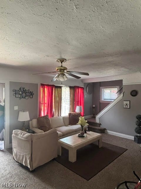 934 Ravine Drive