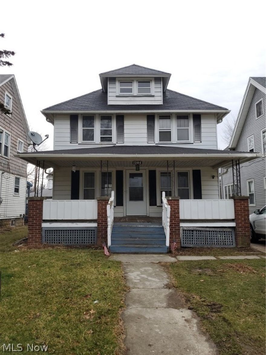 Great Opportunity for a Handyman or Investor.  Roof is approximately 2 years old.