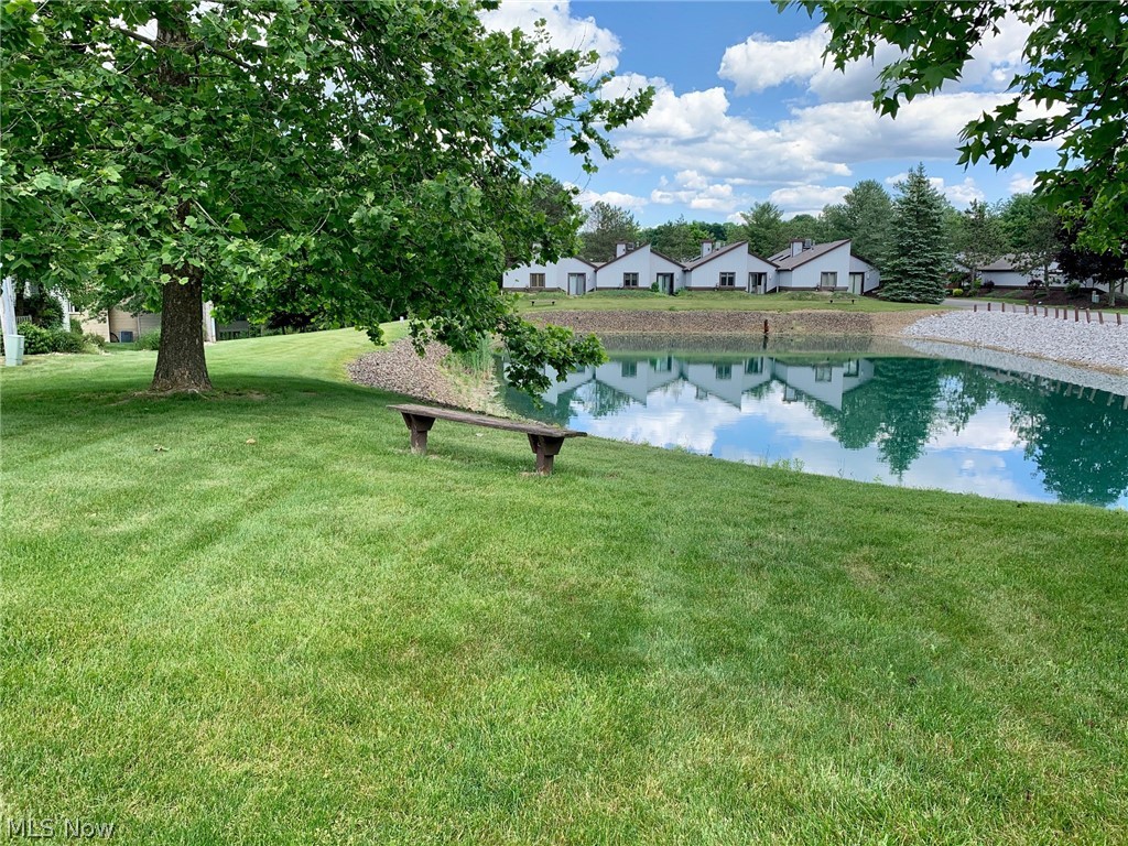 Pinewood Condo - Residential