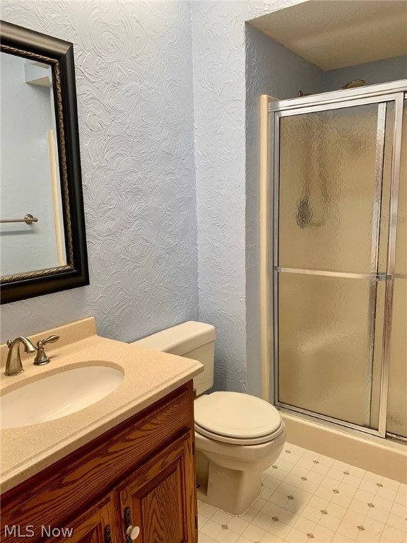 Pinewood Condo - Residential