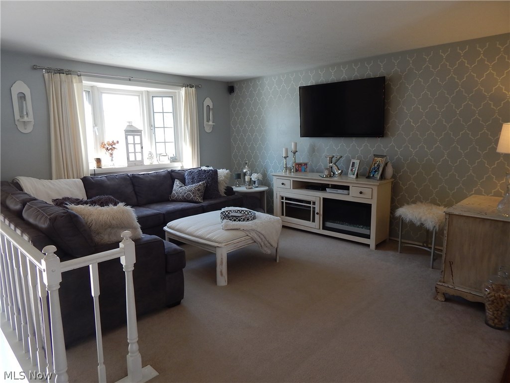 Oakhurst Manor - Residential
