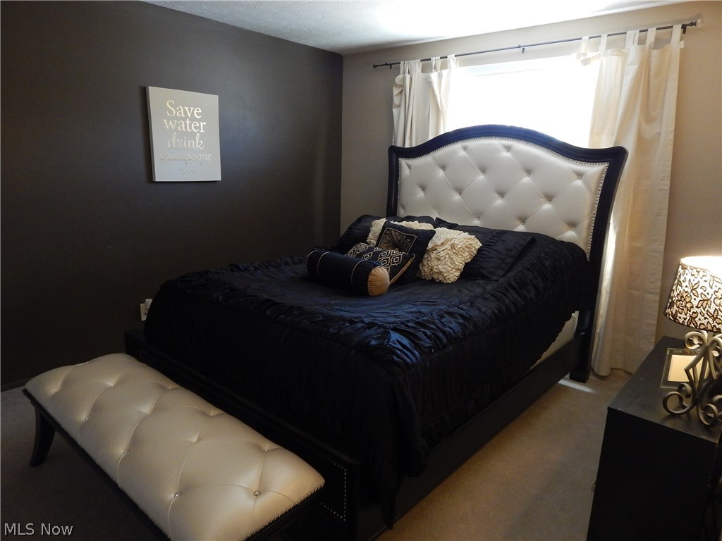 Oakhurst Manor - Residential