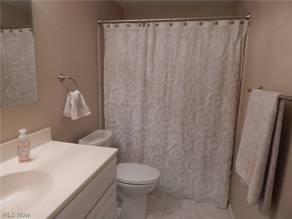 Oakhurst Manor - Residential