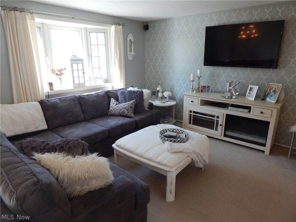 Oakhurst Manor - Residential