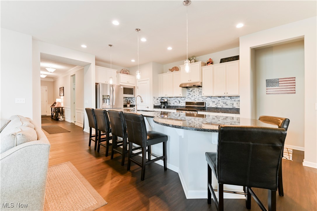 8016 Cotswold Drive, Mentor, Ohio image 13
