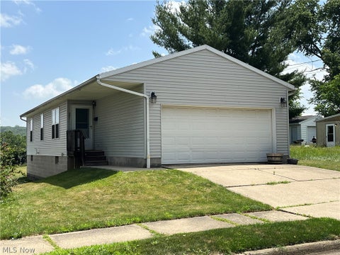 Homes For Sale - 991 Nevin Street St<br/> Akron, OH 44310