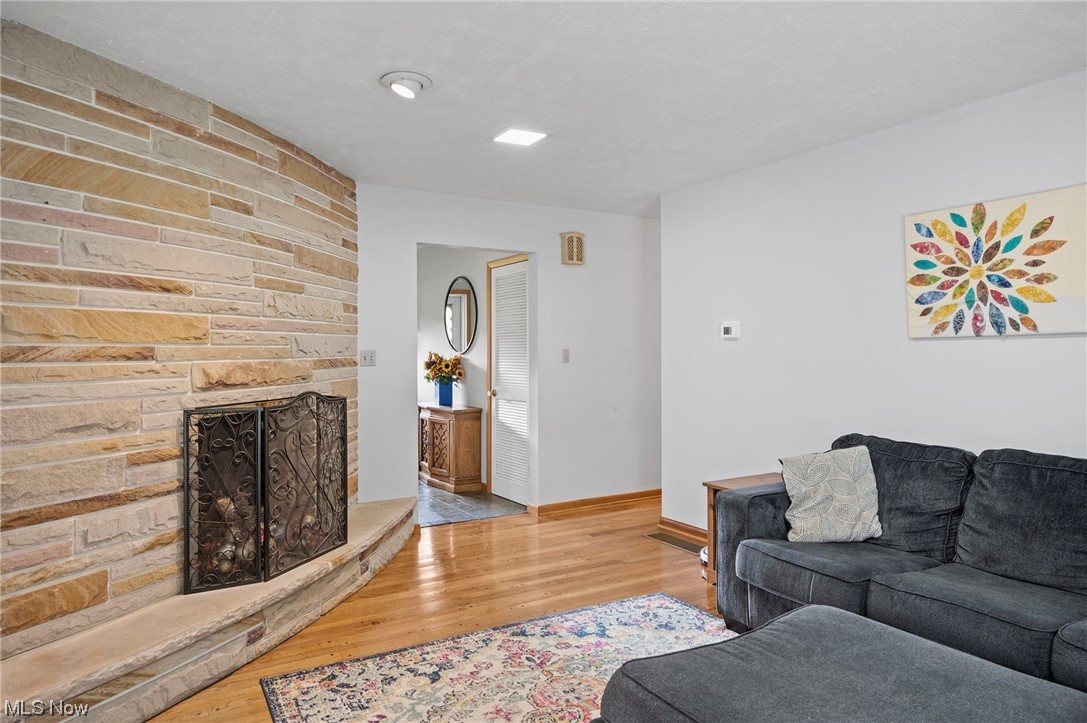 Connecticut Western Reserve - Residential