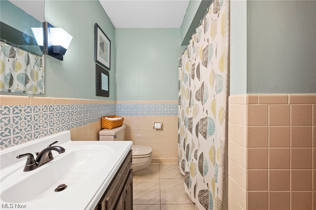 Connecticut Western Reserve - Residential