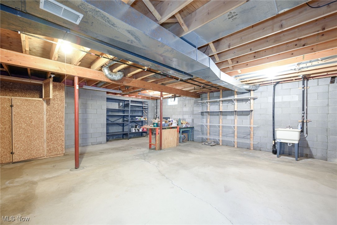 Silver Lake Little Farms Allotme - Residential