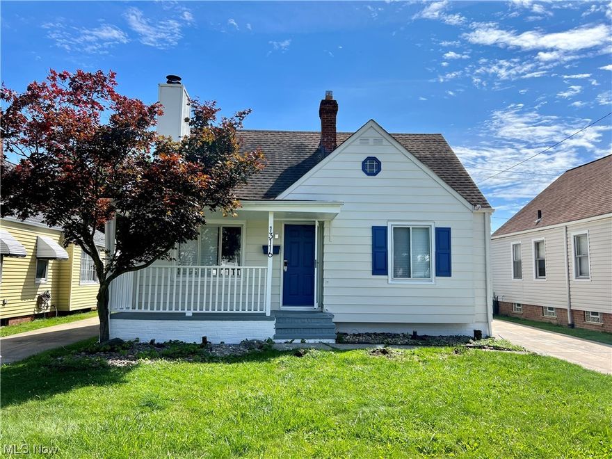 Dream home opportunity! Move right into this modern beauty with plenty of natural light. The home just went through a complete renovation and boasts many brand new upgrades and modern features. The entire interior of this home is brand new. New luxury vinyl plank floorings, fresh coat of paint, vinyl windows, new light fixtures,  new central air conditioning, and new hot water tank. 

The stunning kitchen features brand new stainless steel appliances, granite counter top with tiled backsplash, brand new cabinets, and a great neighborhood view. All 3 bedrooms are nice sized with new LED stainless steel ceiling fan. The 2 full bathrooms are also new with everything including tiled shower, toilet, fixture, faucet, and vanity. 

The detached two car garage is in great condition. The drive way can easily park another 3 cars with plenty of street parking. One side of the basement is the mechanical room, laundry room and full bathroom. The other side of the basement is completely finished