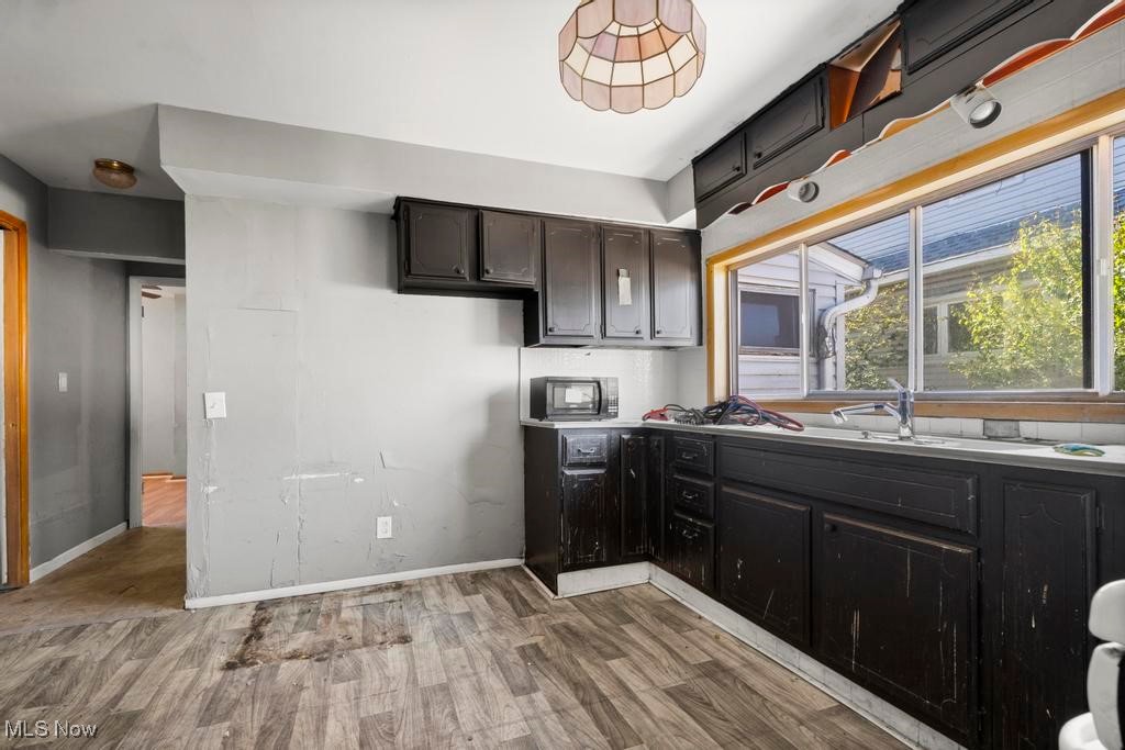 Cleveland, Ohio 44109, United States, 3 Bedrooms Bedrooms, ,2 BathroomsBathrooms,Residential,Active,228226