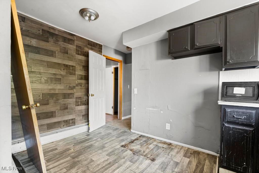 Cleveland, Ohio 44109, United States, 3 Bedrooms Bedrooms, ,2 BathroomsBathrooms,Residential,Active,228226