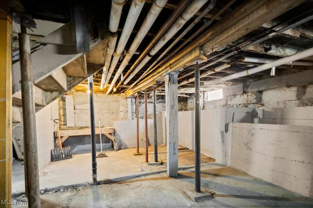 Cleveland, Ohio 44109, United States, 3 Bedrooms Bedrooms, ,2 BathroomsBathrooms,Residential,Active,228226