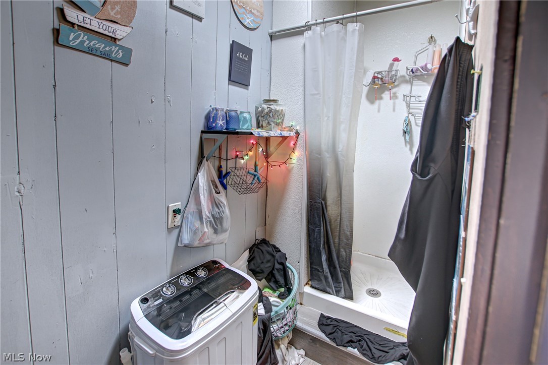 George H & Orlando J Fishs Su - Residential Income