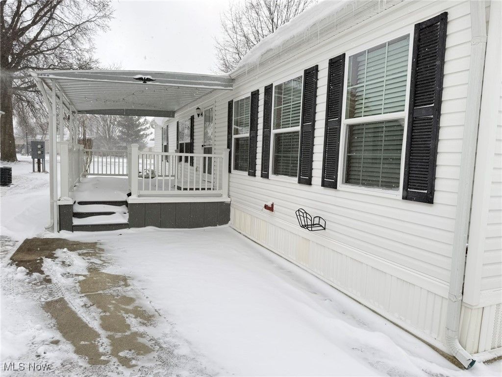 Photo of 1560 Birdie Lane, Painesville, OH 44077 (MLS # 5182400)
