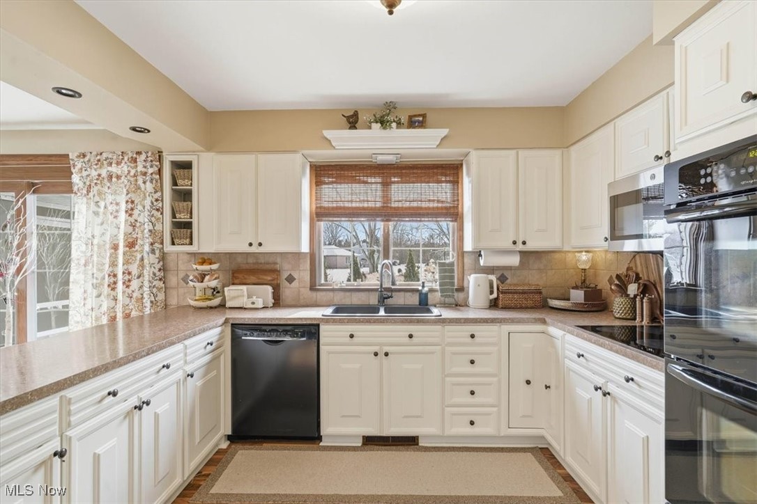 Village/Hartville - Residential