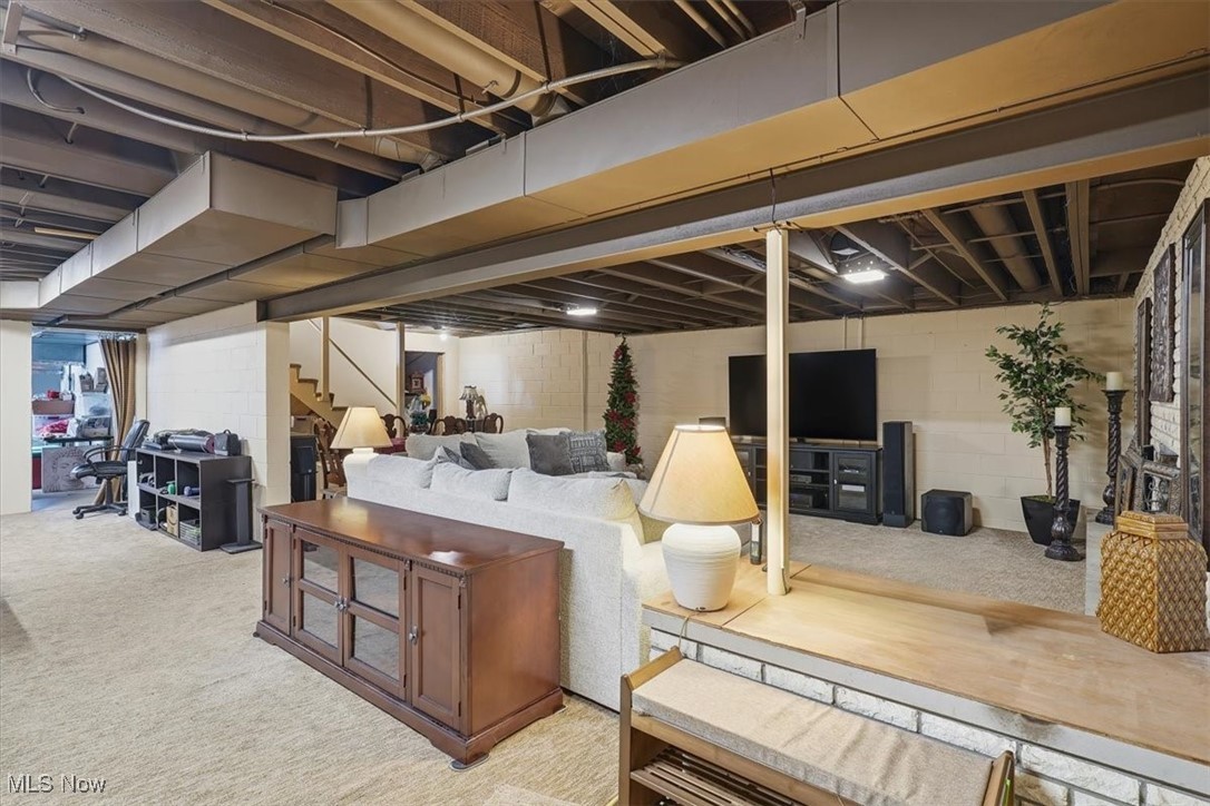 Village/Hartville - Residential