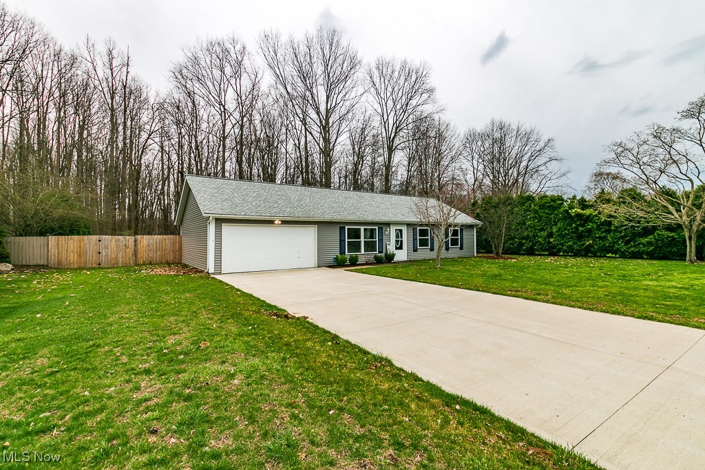 6846 Dave Drive, Madison, Ohio image 2