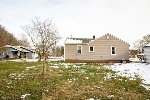 Tiny photo for 531 Avondale Street, Malvern, OH 44644 (MLS # 5189718)