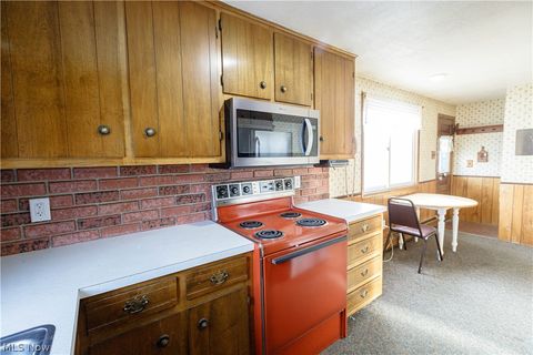 Tiny photo for 531 Avondale Street, Malvern, OH 44644 (MLS # 5189718)