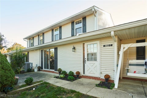 Photo of 4922 Independence Circle #C, Stow, OH 44224 (MLS # 5255042)