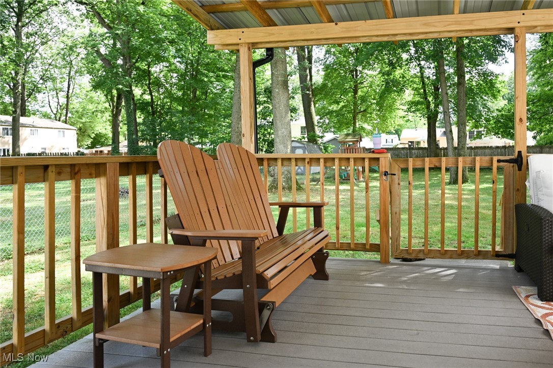 Munroe Falls, Ohio 44262, United States, 4 Bedrooms Bedrooms, ,3 BathroomsBathrooms,Residential,Pending,199120