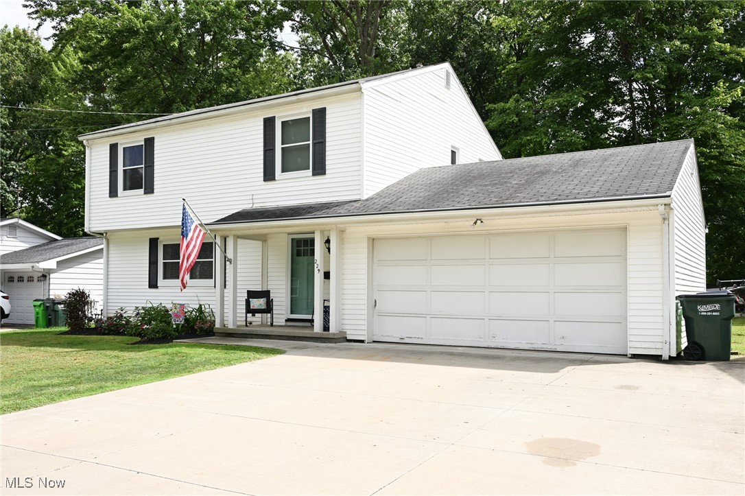 Munroe Falls, Ohio 44262, United States, 4 Bedrooms Bedrooms, ,3 BathroomsBathrooms,Residential,Pending,199120
