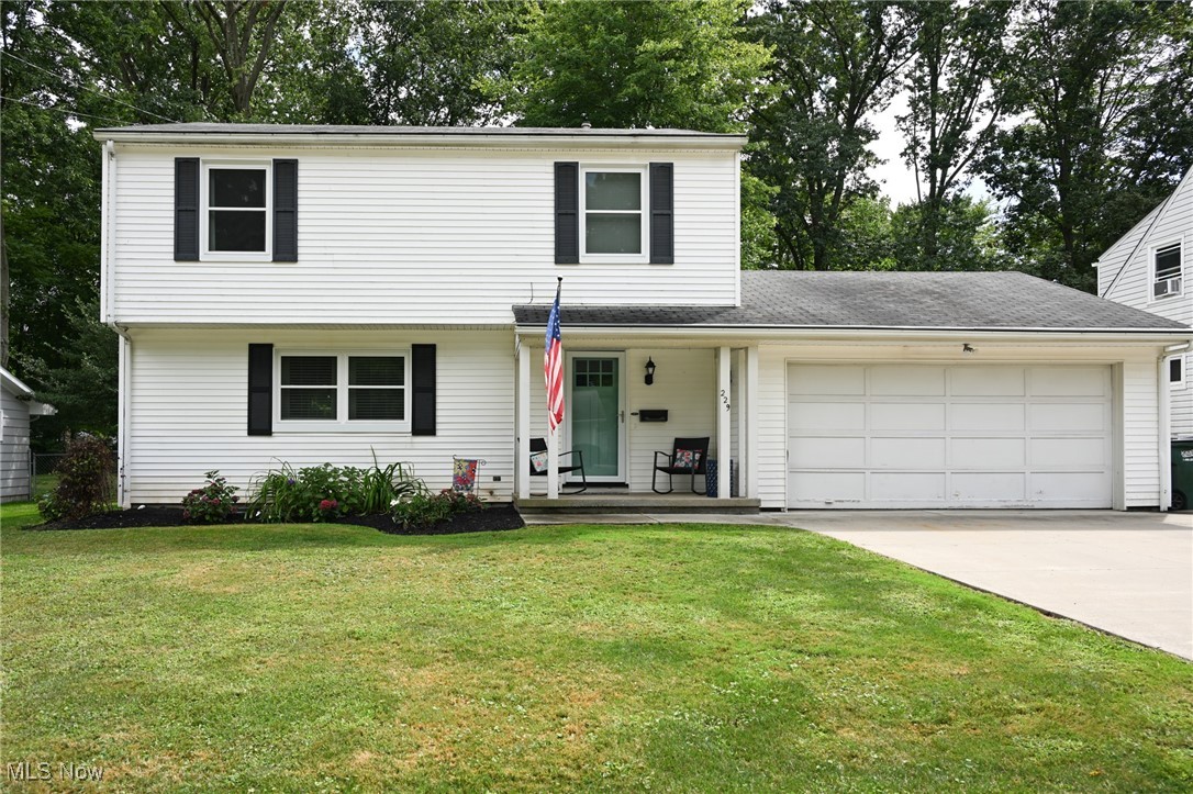 Welcome home to this beautifully updated house in Munroe Falls! Inside there is a convenient entryway bench, perfect for storing shoes and book bags. The large living room features a built- in electric shiplap fireplace and flows into the open concept dining room and kitchen. The kitchen was remodeled in 2023 complete with stainless steel appliances, white soft close cabinets, beautiful quartz countertops and a white subway tile backsplash. Rounding off the first floor is a half bath for added convenience.
Upstairs you'll find the brand-new full bath as well as 4 nicely sized bedrooms including the master bedroom with double closets and its own half bath.
Other updates include- 2022- hot water heater. 2025- all new windows, exterior doors, and sump pump. Nothing left to do but unpack and enjoy!