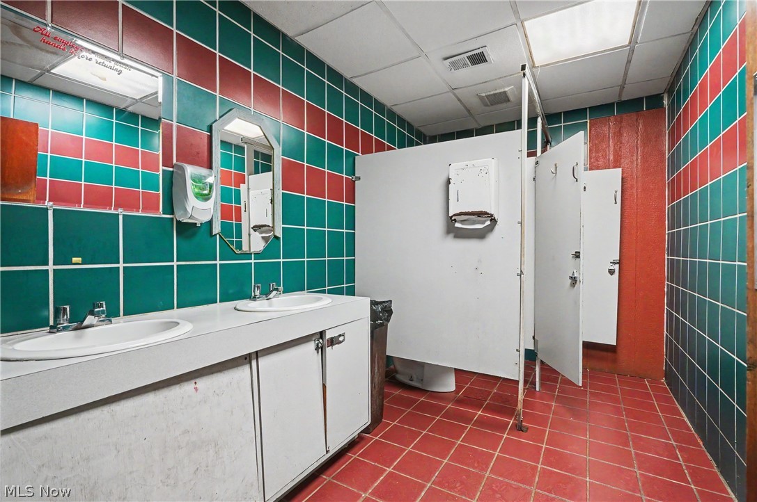 Franklin - Commercial Sale