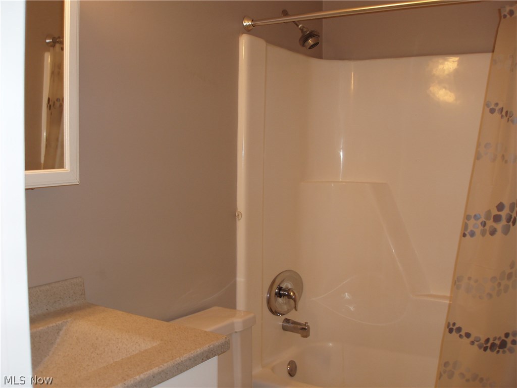 Country Club Apt Homes North Condo - Residential