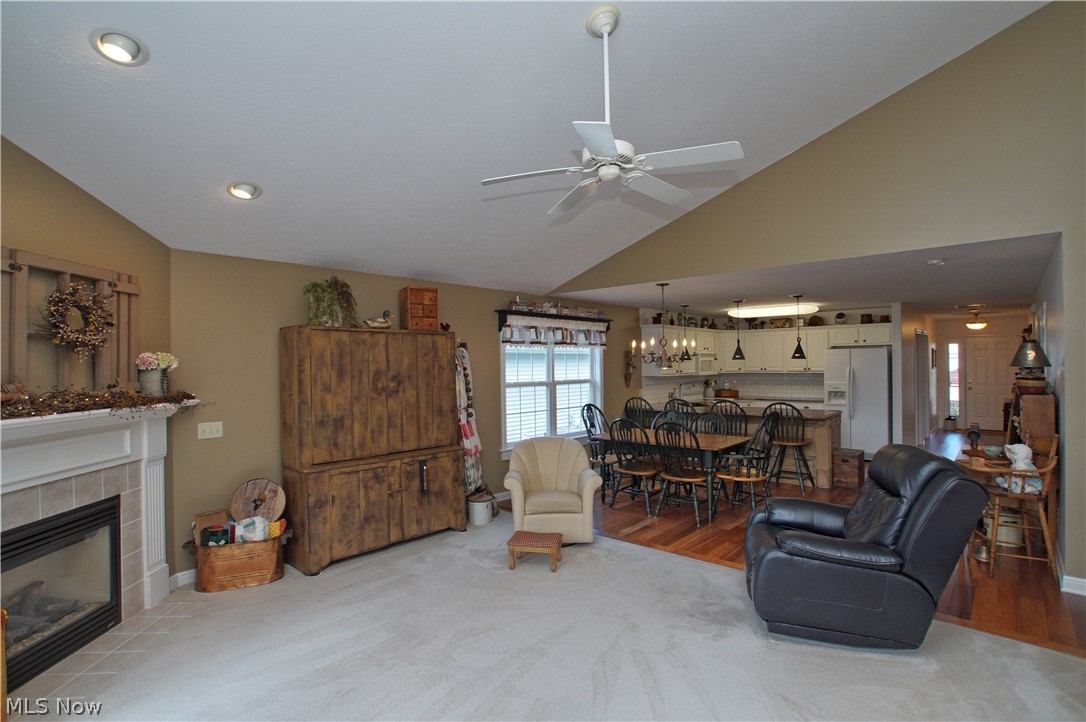 Windjammer Court Condo Ph 02 - Residential